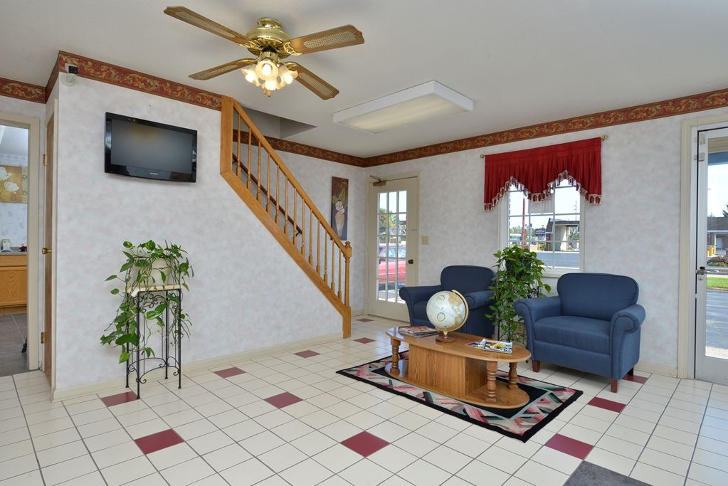 Americas Best Value Inn Of Decatur Интерьер фото