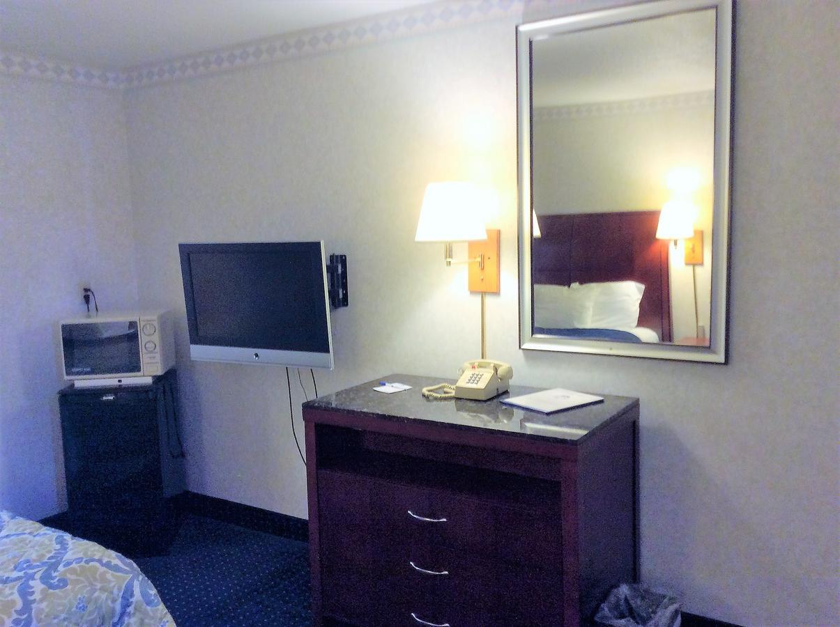 Americas Best Value Inn Of Decatur Экстерьер фото