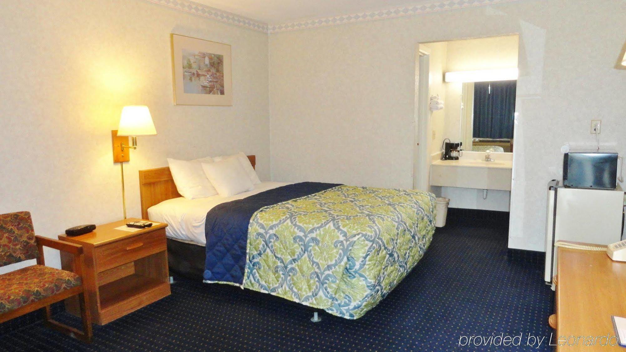 Americas Best Value Inn Of Decatur Экстерьер фото